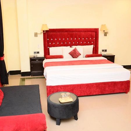 Hotel Move-N-Pick Murree Zewnętrze zdjęcie