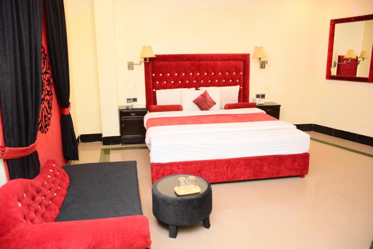 Hotel Move-N-Pick Murree Zewnętrze zdjęcie