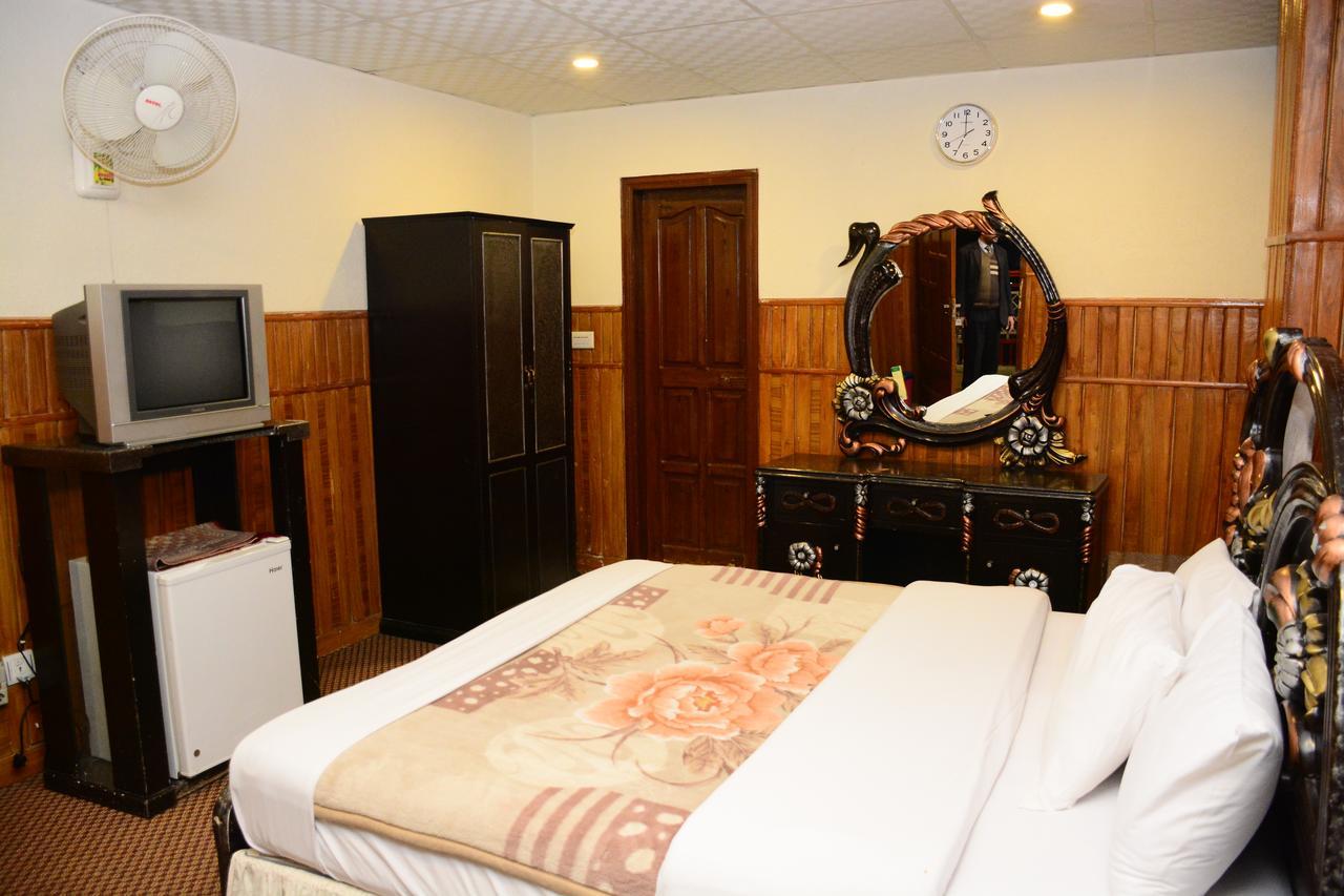 Hotel Move-N-Pick Murree Zewnętrze zdjęcie