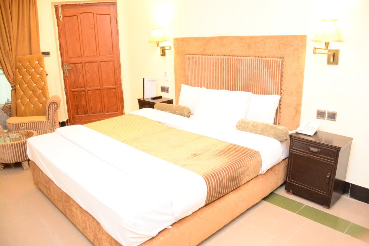 Hotel Move-N-Pick Murree Zewnętrze zdjęcie