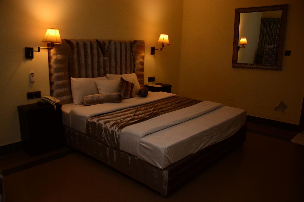 Hotel Move-N-Pick Murree Zewnętrze zdjęcie